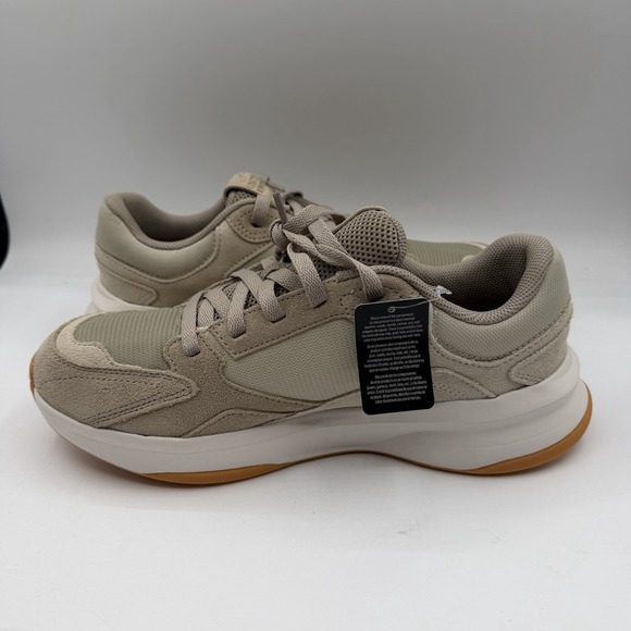Under Armour UA Charged Edge Suede Shoes Mens 9.5 Tan Beige Sneakers 3027731-201 main image 4